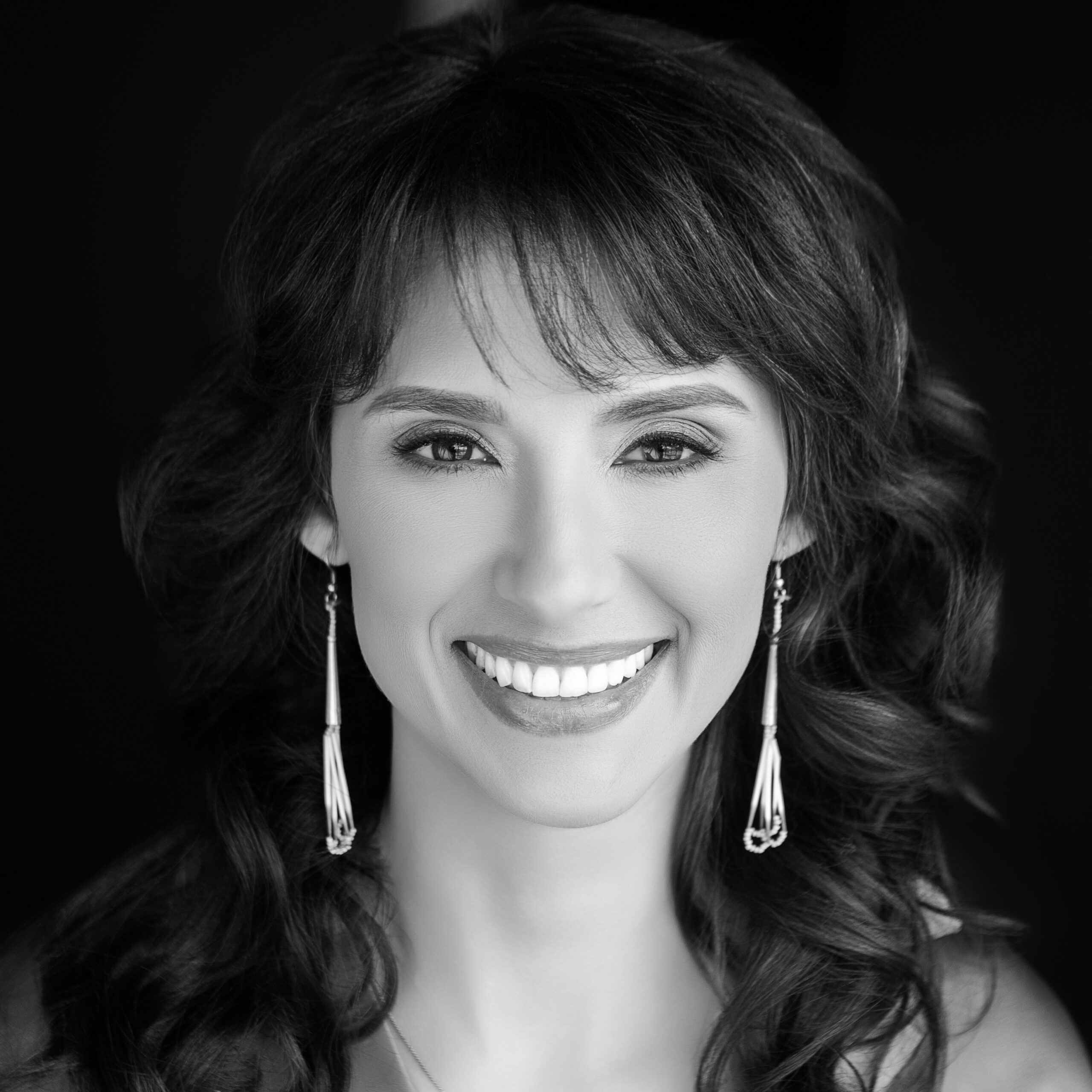 Headshot photo of Tessa Shultz