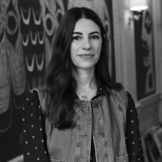 Black & white headshot photo of Laura Phipps